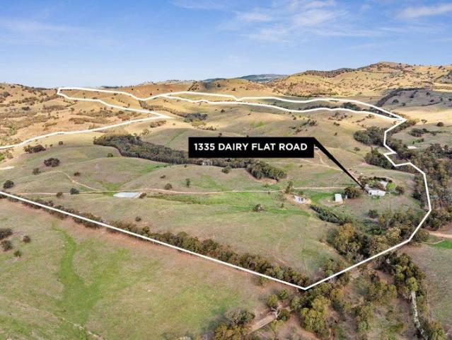Cottage for sale in Tooborac, Victoria