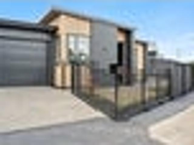 Townhouse for rent in Bader, Hamilton City