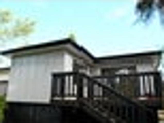 Townhouse for rent in Deanwell, Hamilton City