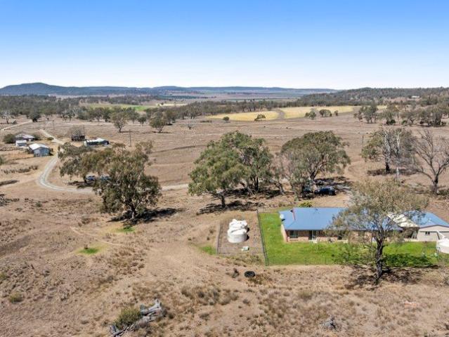 Cottage for sale in Felton, Toowoomba Regional