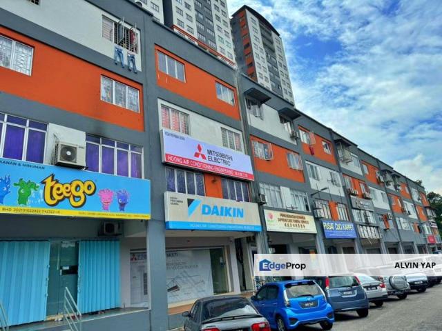 Shop for sale in Langat, Selangor