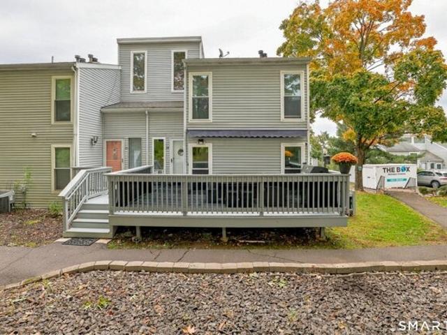 House for sale in Fox Meadows, Cromwell