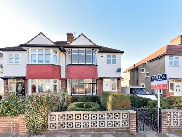 House for rent in Widmore Green, Greater London