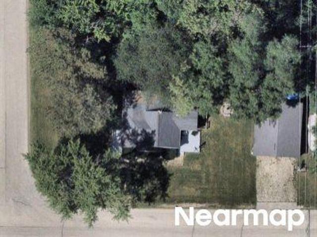 House for sale in Mchenry, Illinois