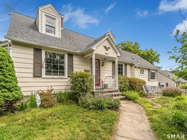 House for sale in Naugatuck, Connecticut