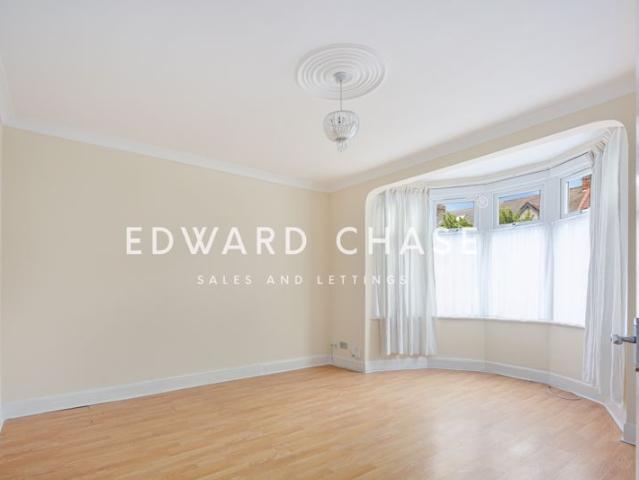 House for rent in Gants Hill, Greater London