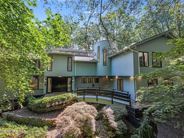 House for sale in Colts Neck