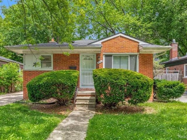 House for sale in Inkster