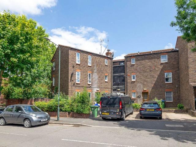 Apartment for rent in Upper Belvedere, Greater London