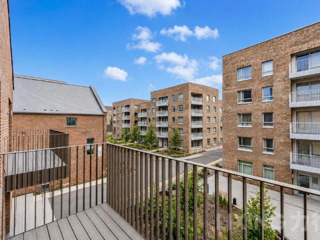Apartment for rent in Scrattons Farm, Greater London