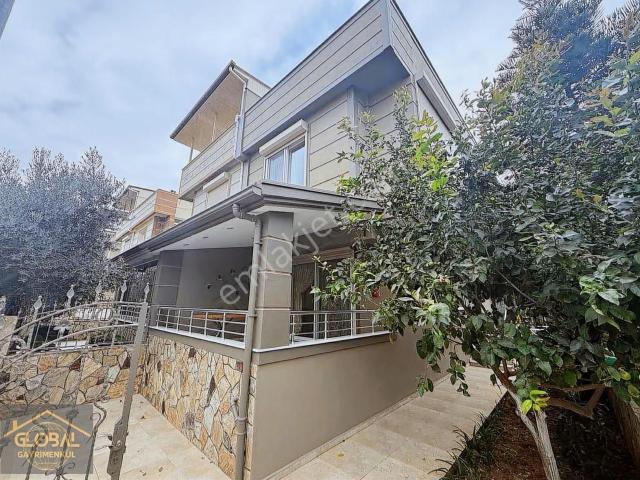 Menderes, İzmir içerisinde satılık Villa