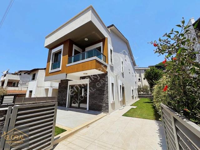 Menderes, Çukuraltı Mahallesi içerisinde satılık Villa