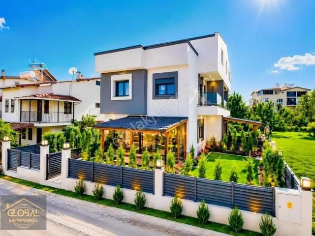 Menderes, İzmir içerisinde satılık Villa