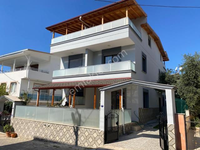 Menderes, İzmir içerisinde satılık Villa