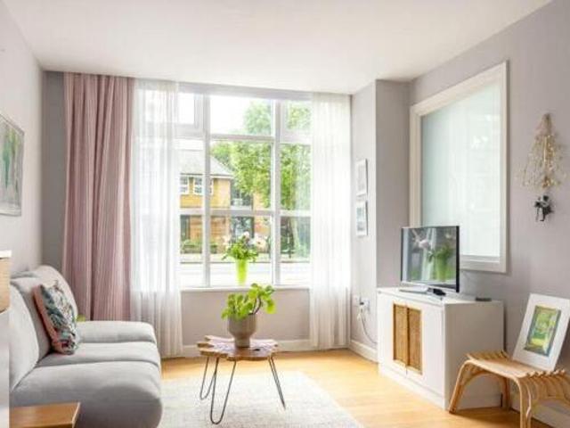 House for sale in Isleworth, Greater London