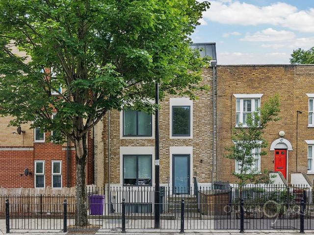 House for rent in Stepney, Greater London