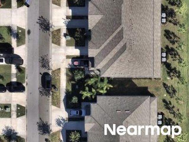 Townhouse for sale in Clair-mel City, Florida