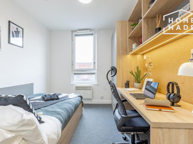 Studio for rent in Jewellery Quarter, West Midlands