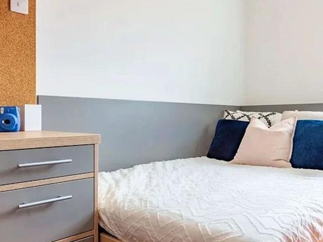 Studio for rent in Jewellery Quarter, West Midlands
