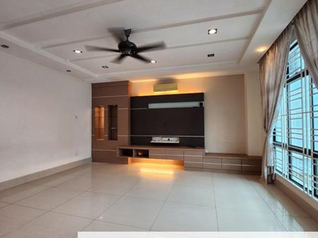 House for sale in Malaka