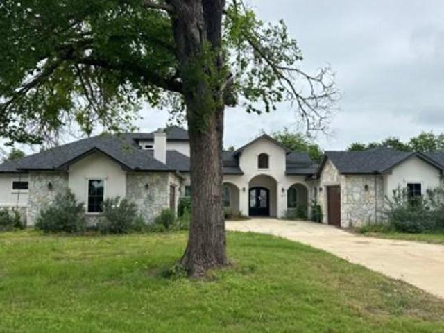 House for sale in Smithville, Texas