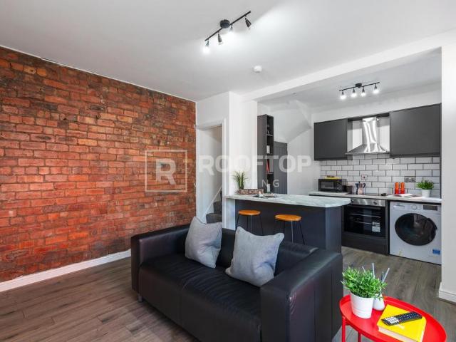 House for rent in Woodhouse, West Yorkshire