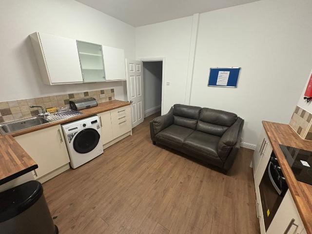 House for rent in Broomhill, South Yorkshire