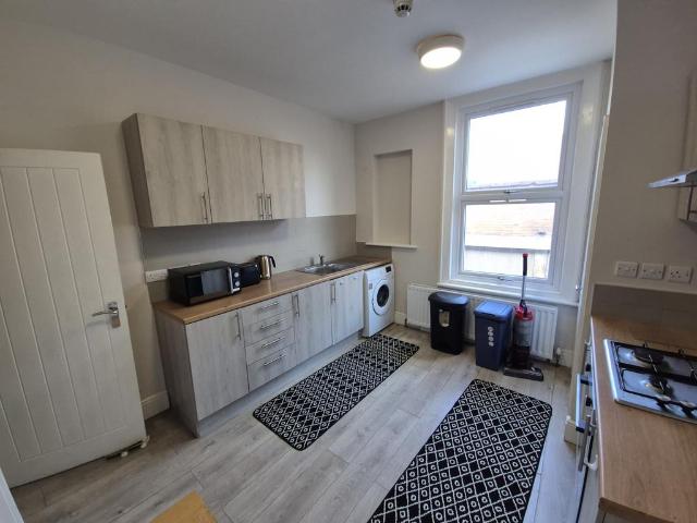 House for rent in Broomhill, South Yorkshire