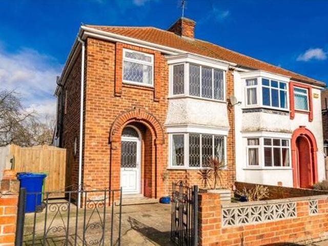 House for sale in Grimsby, Greater Lincolnshire