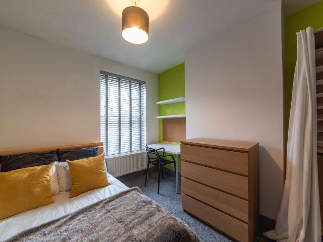 Room for rent in Old Lenton, Haddon