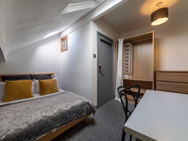 Room for rent in Old Lenton, Haddon