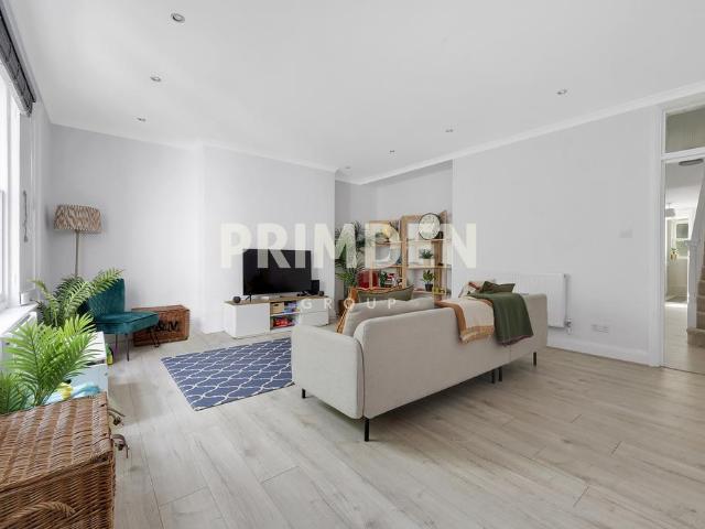 Apartment for rent in Primrose Hill, Greater London