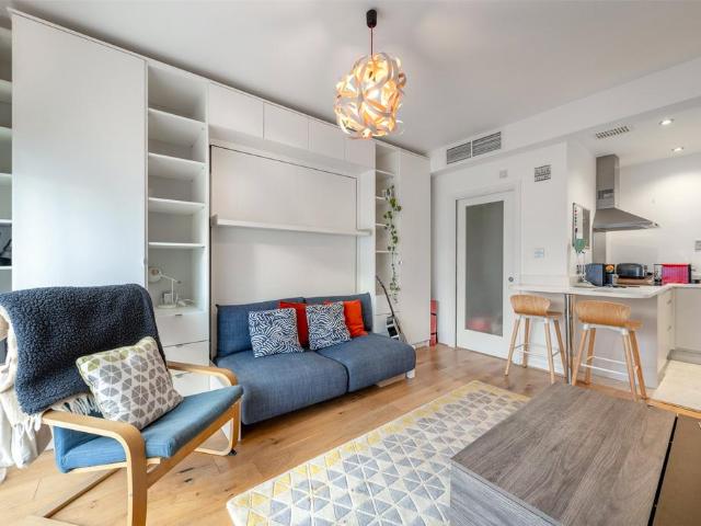House for rent in Chalk Farm, Primrose Hill