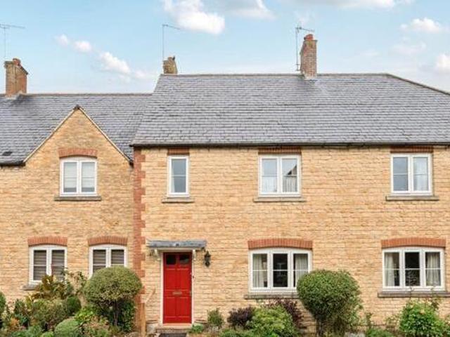 House for sale in Cogges, West Oxfordshire