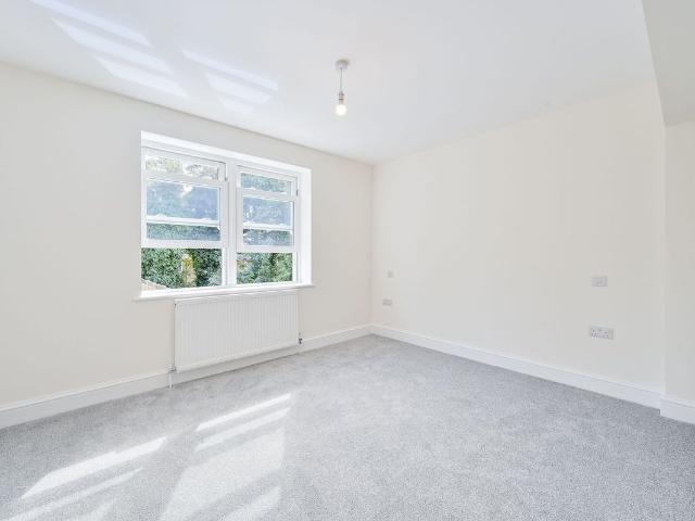 Apartment for rent in Brownswood Park, Stoke Newington