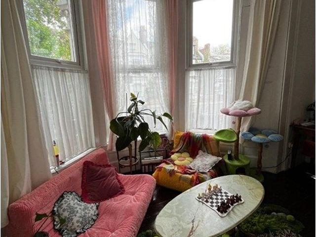 Apartment for rent in Brownswood Park, Stoke Newington