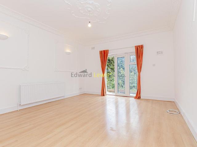 House for rent in Brownswood Park, Stoke Newington