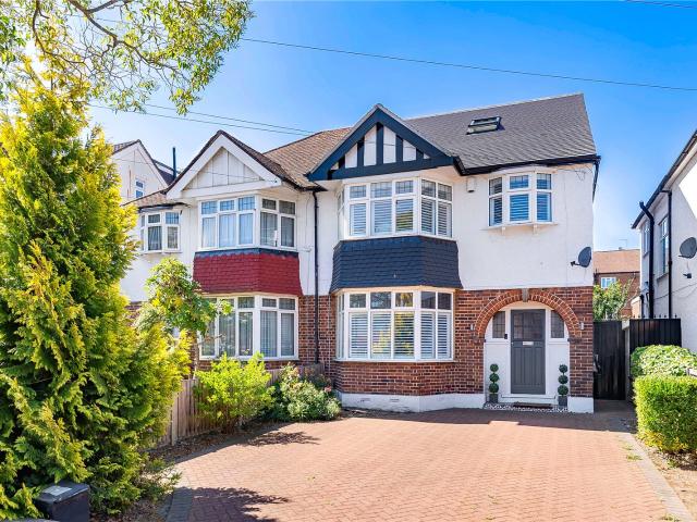 House for rent in Cockfosters, Greater London