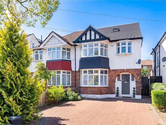House for rent in Cockfosters, Greater London
