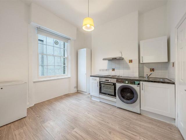Apartment for rent in Marylebone, Greater London
