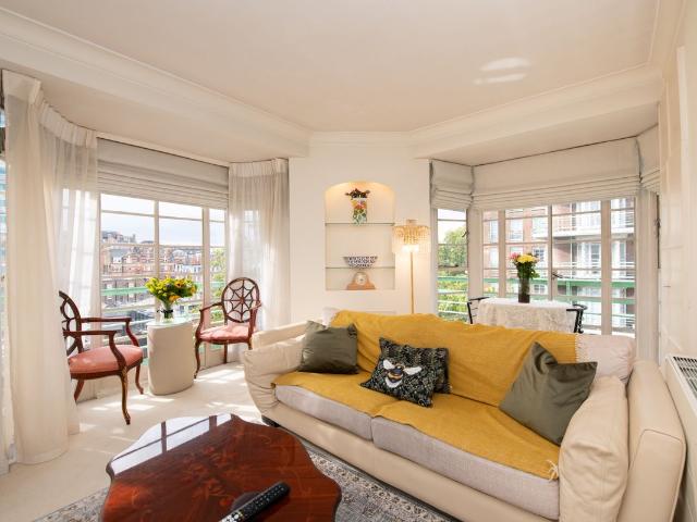 Apartment for rent in Marylebone, Greater London