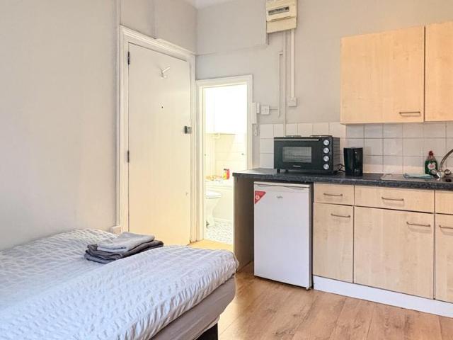 Apartment for rent in Marylebone, Greater London