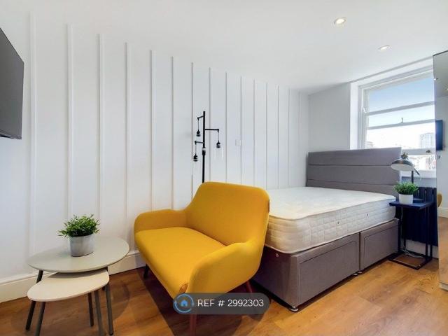 Studio for rent in Marylebone, Greater London