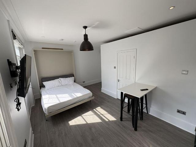 Studio for rent in City of Westminster, Greater London