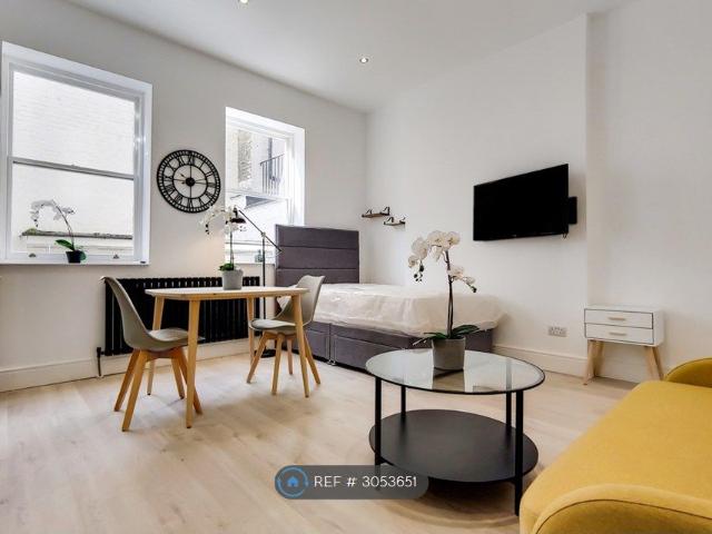Studio for rent in City of Westminster, Greater London