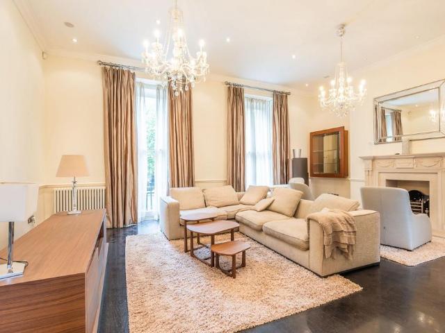 Apartment for rent in Marylebone, Greater London