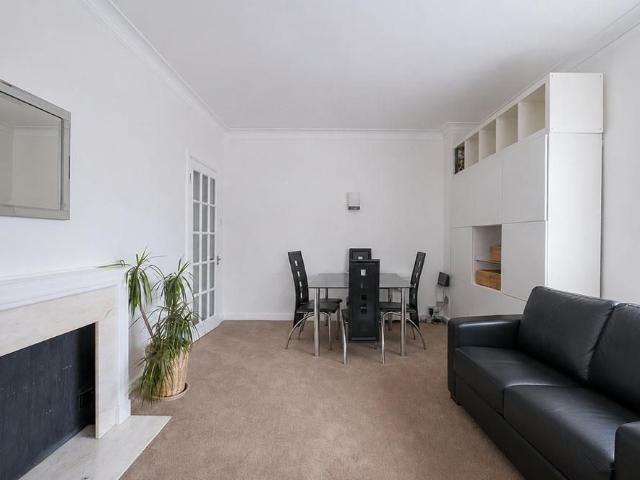 Apartment for rent in Marylebone, Greater London