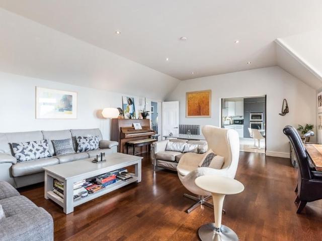 Apartment for rent in Marylebone, Greater London
