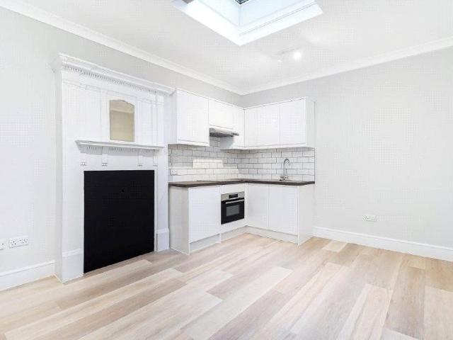 Studio for rent in Marylebone, Greater London