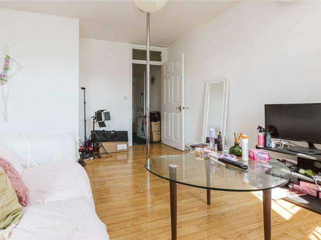 Apartment for rent in Bishopston, Feckenham